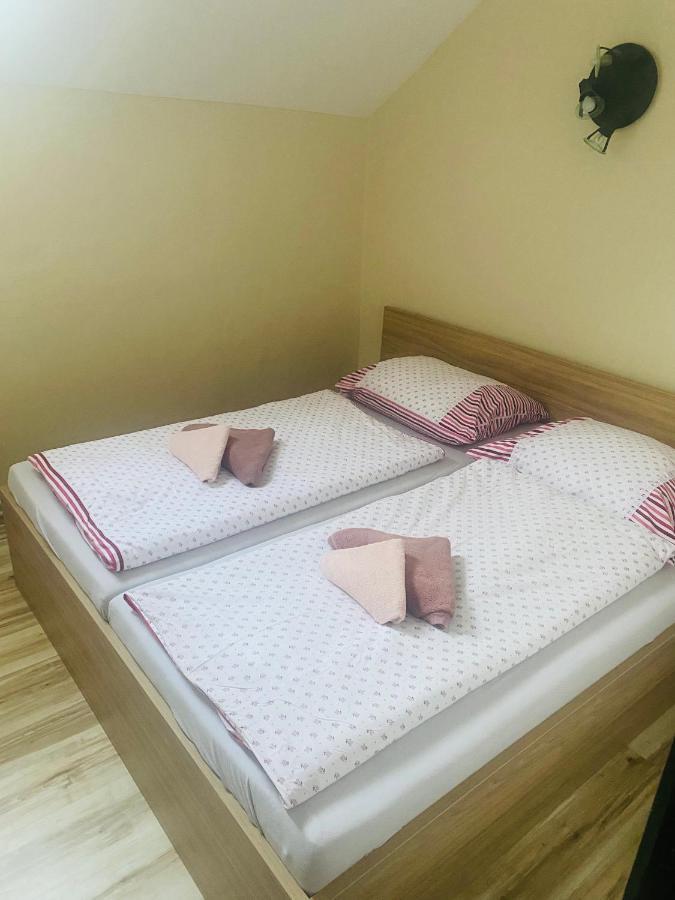 Отель Apartmanovy Dum Велке Лосины Экстерьер фото