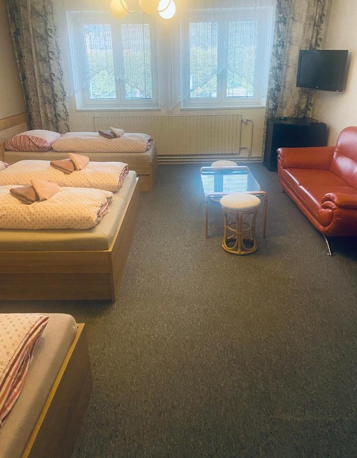 Отель Apartmanovy Dum Велке Лосины Экстерьер фото